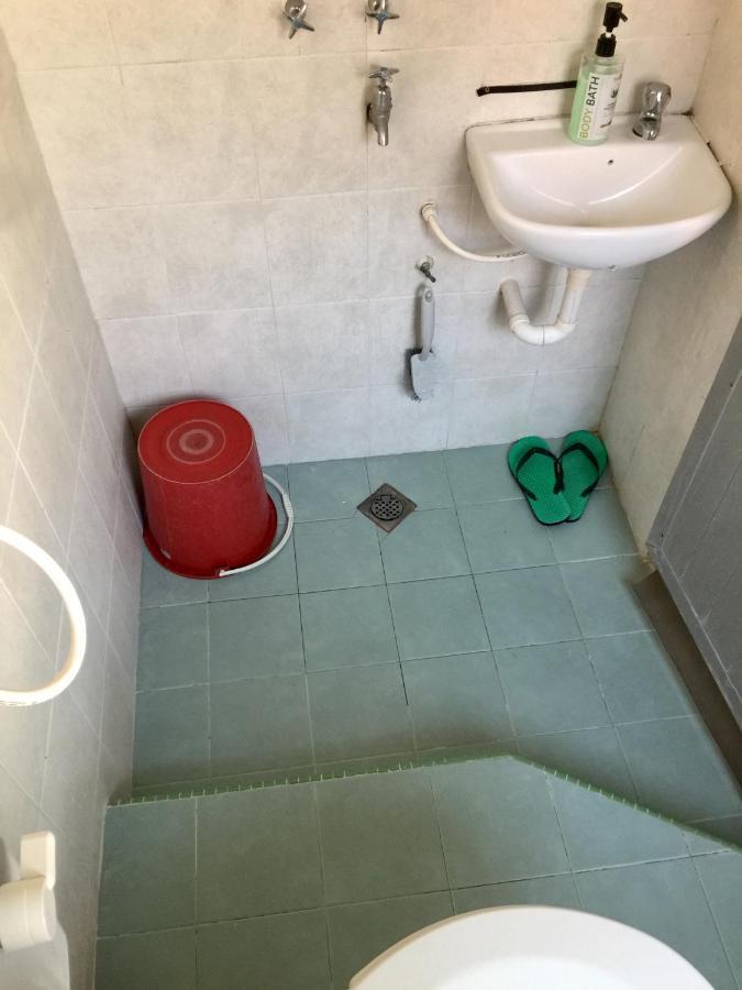 קוטה בארו Pesona Backpackers Inn מראה חיצוני תמונה