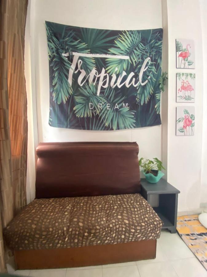 קוטה בארו Pesona Backpackers Inn מראה חיצוני תמונה
